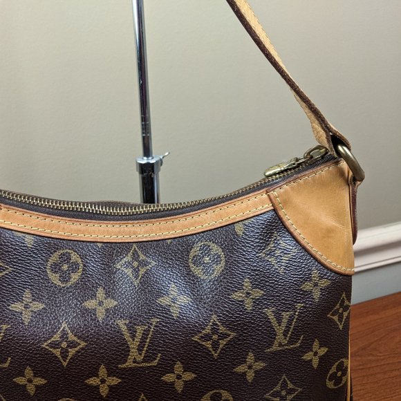 Auth Louis Vuitton Odeon Pm Monogram Canvas and Calf Leather Cross Body … - Picture 3 of 14